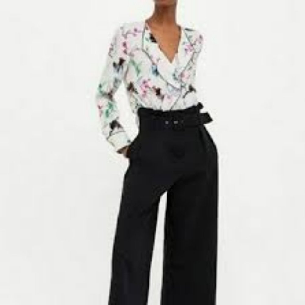 Zara Basic Crane Print Floral Ruffle Front Cream Blouse, size S